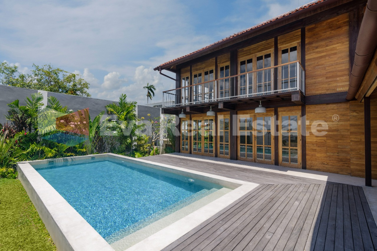 Modern Industrial Style Villa Surrounded by Nature - Eva Real Estate - Modern Industrial Style Villas