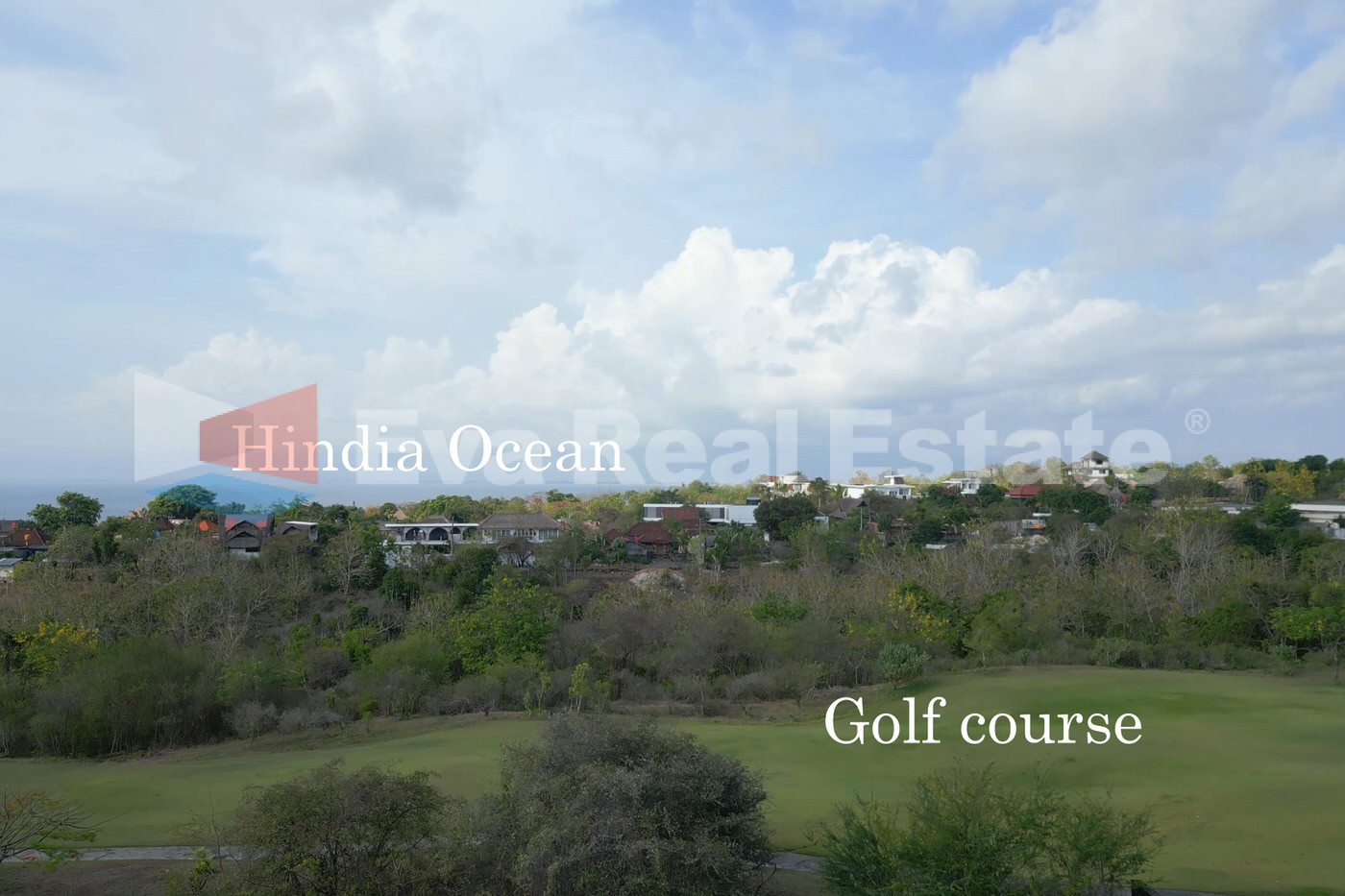 Stunning Freehold Land with Ocean View - Eva Real Estate